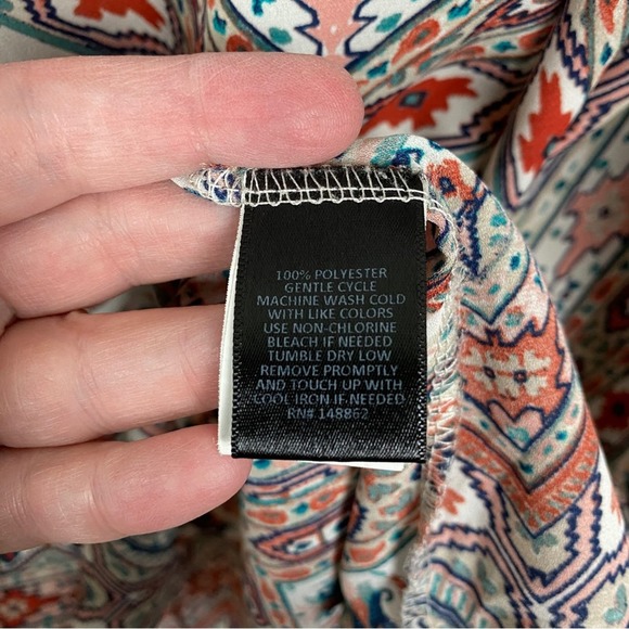 Torrid Multicolor Geometric Blouse - Picture 9 of 12